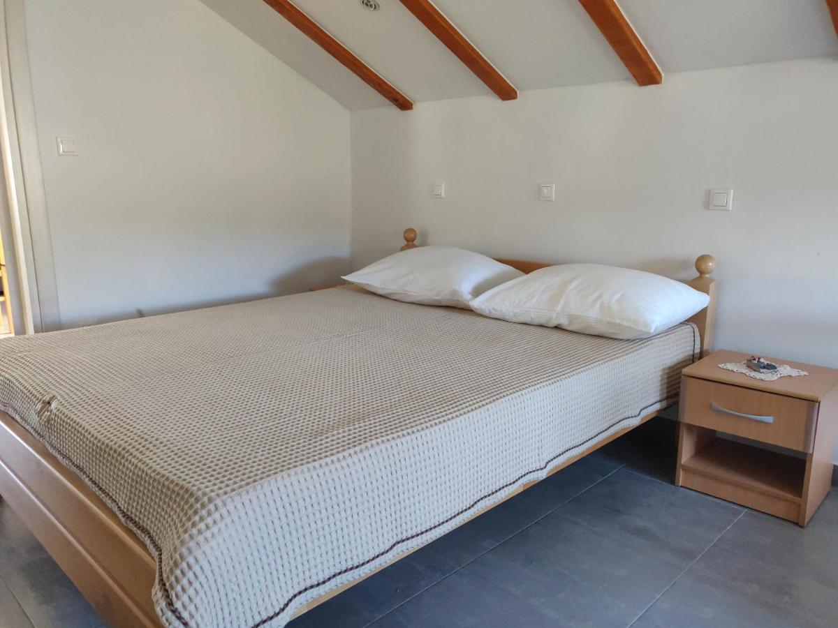 Guest House Maslina Vinišće 외부 사진