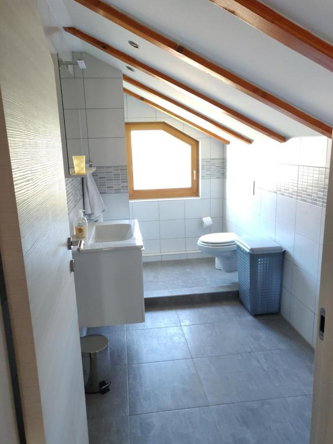 Guest House Maslina Vinišće 외부 사진